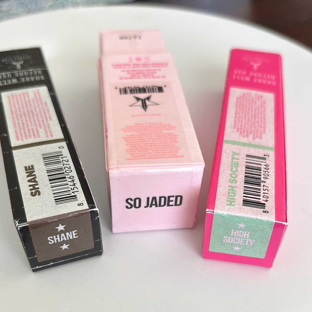 Jeffree Star Cosmetics bundle Velvet Trap and Velour liquid lipsticks